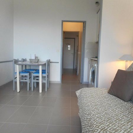 Studio Renove En Bord De Mer Avec Terrasse, Parking Et Wifi A Villeneuve-Loubet - Fr-1-252A-29 Dış mekan fotoğraf
